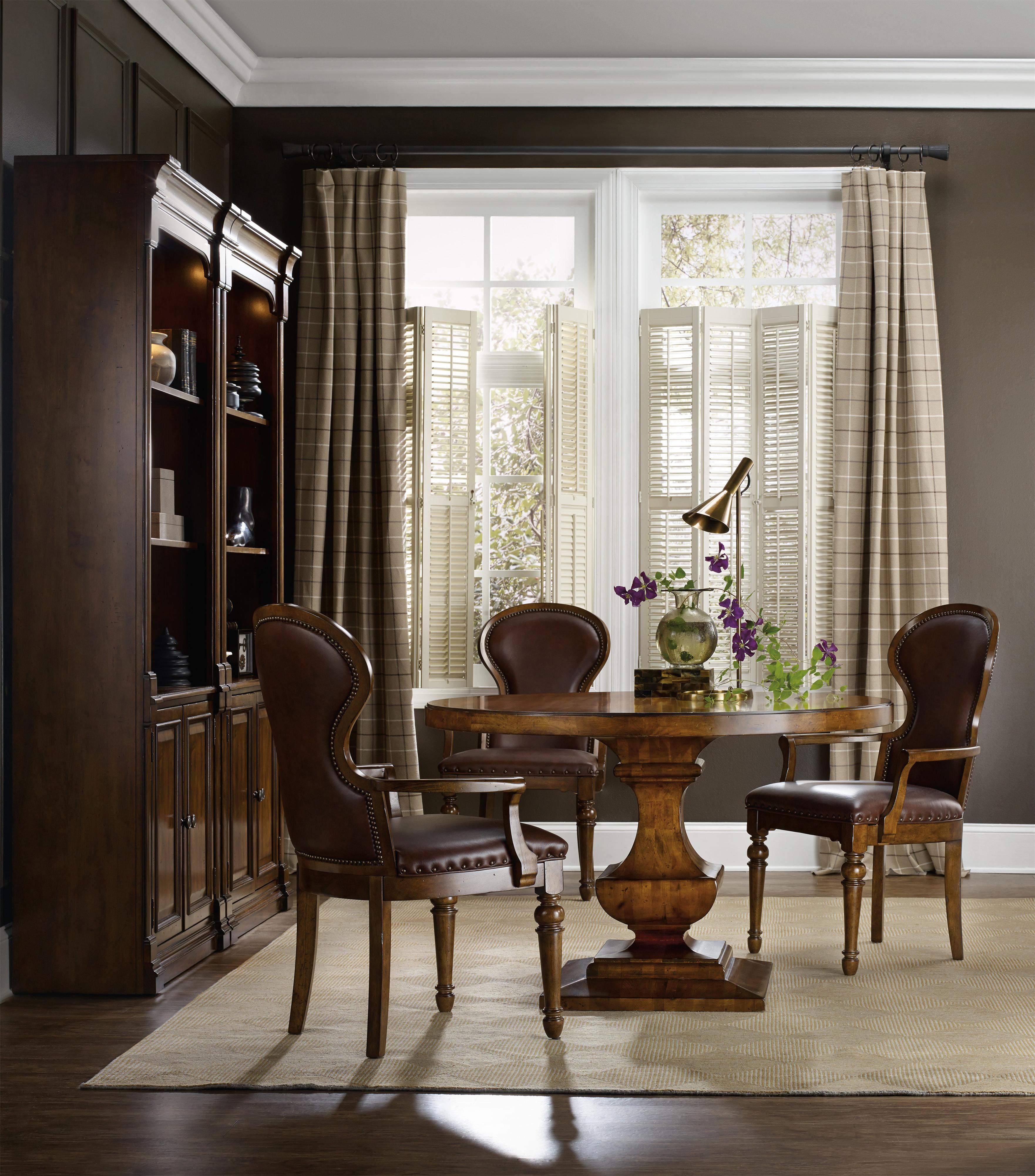 Hooker furniture tynecastle round store pedestal dining table